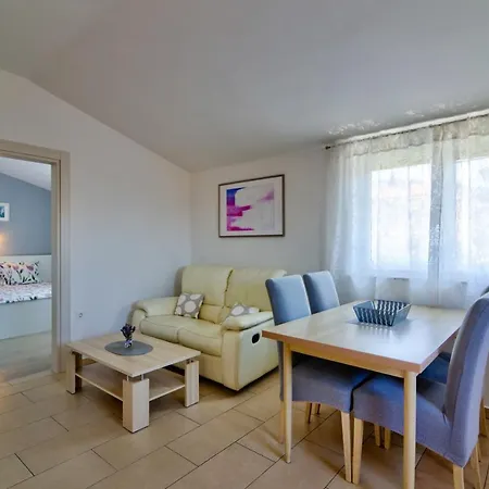Appartement Mt Sun 115 App 2 *