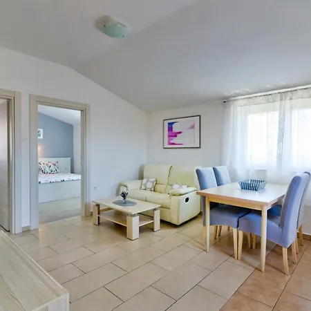 Mt Sun 115 App 2 Apartment Selce